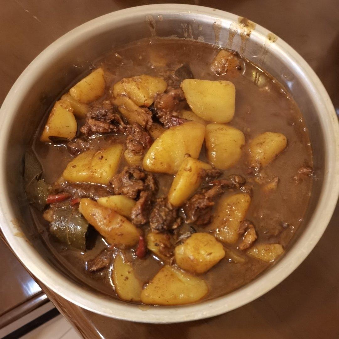 红烧牛腩