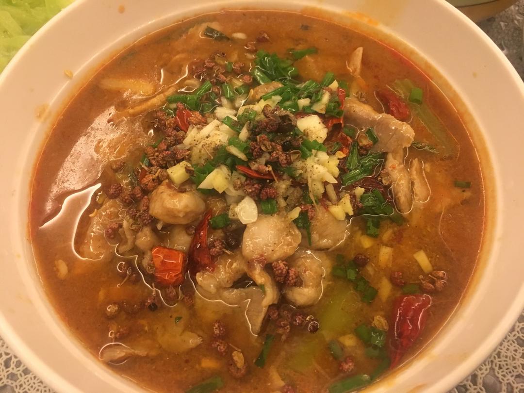 水煮牛肉：《中餐厅》张亮拿手菜（视频菜谱）