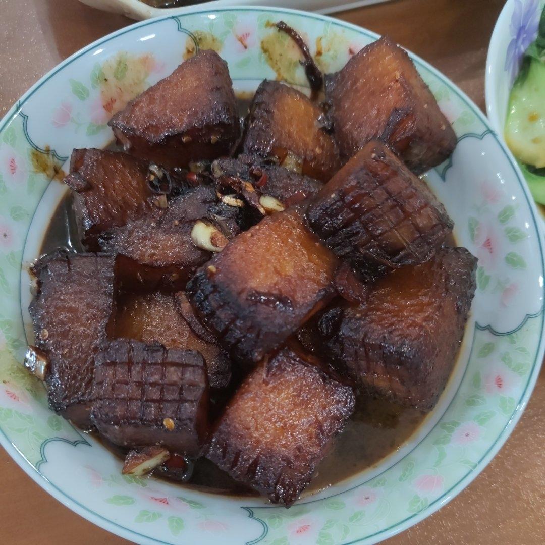 红烧冬瓜最完美做法，不加一滴水，瞬间秒杀红烧肉