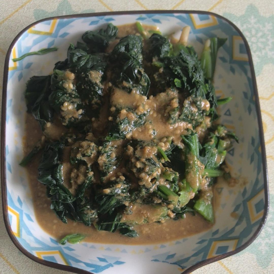 老少都爱吃的麻酱拌菠菜