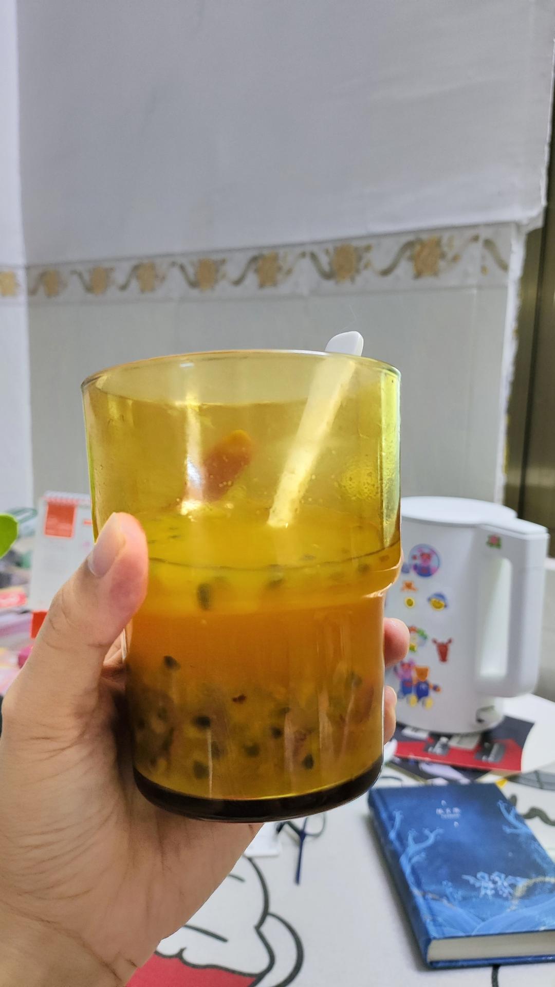 蜂蜜百香果黄皮茶