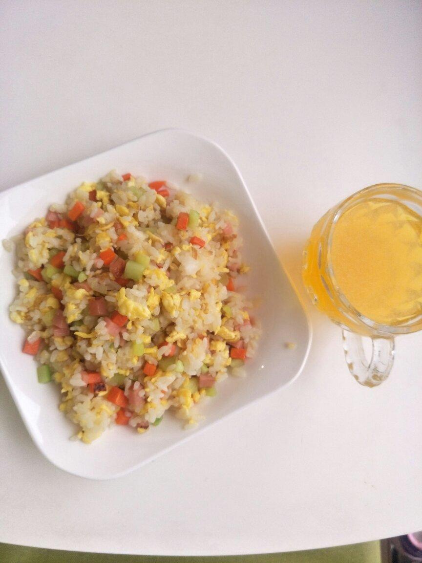 家常蛋炒饭