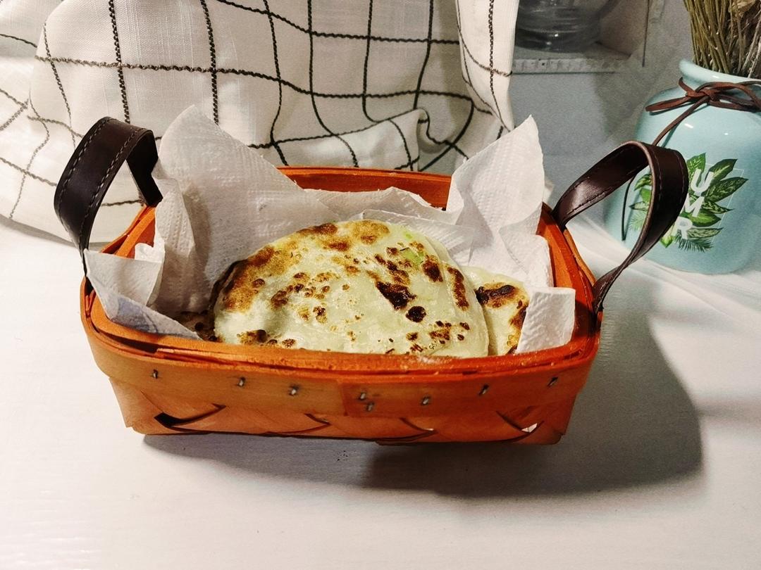 家常葱油饼 柔软多层 凉了也不硬 附细节视频详解
