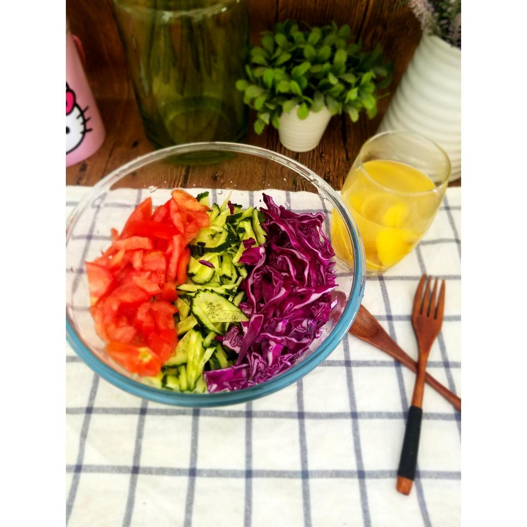 紫甘蓝拌黑木耳