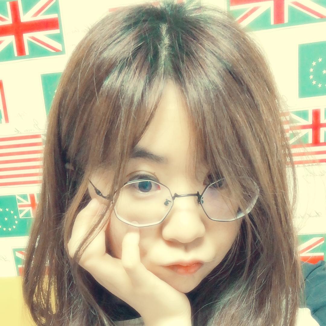 绿柚水灵灵
