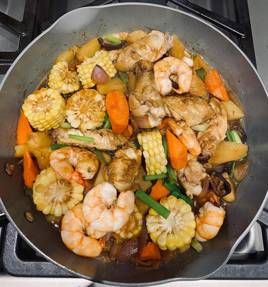 啤酒鲜虾鸡翅煲