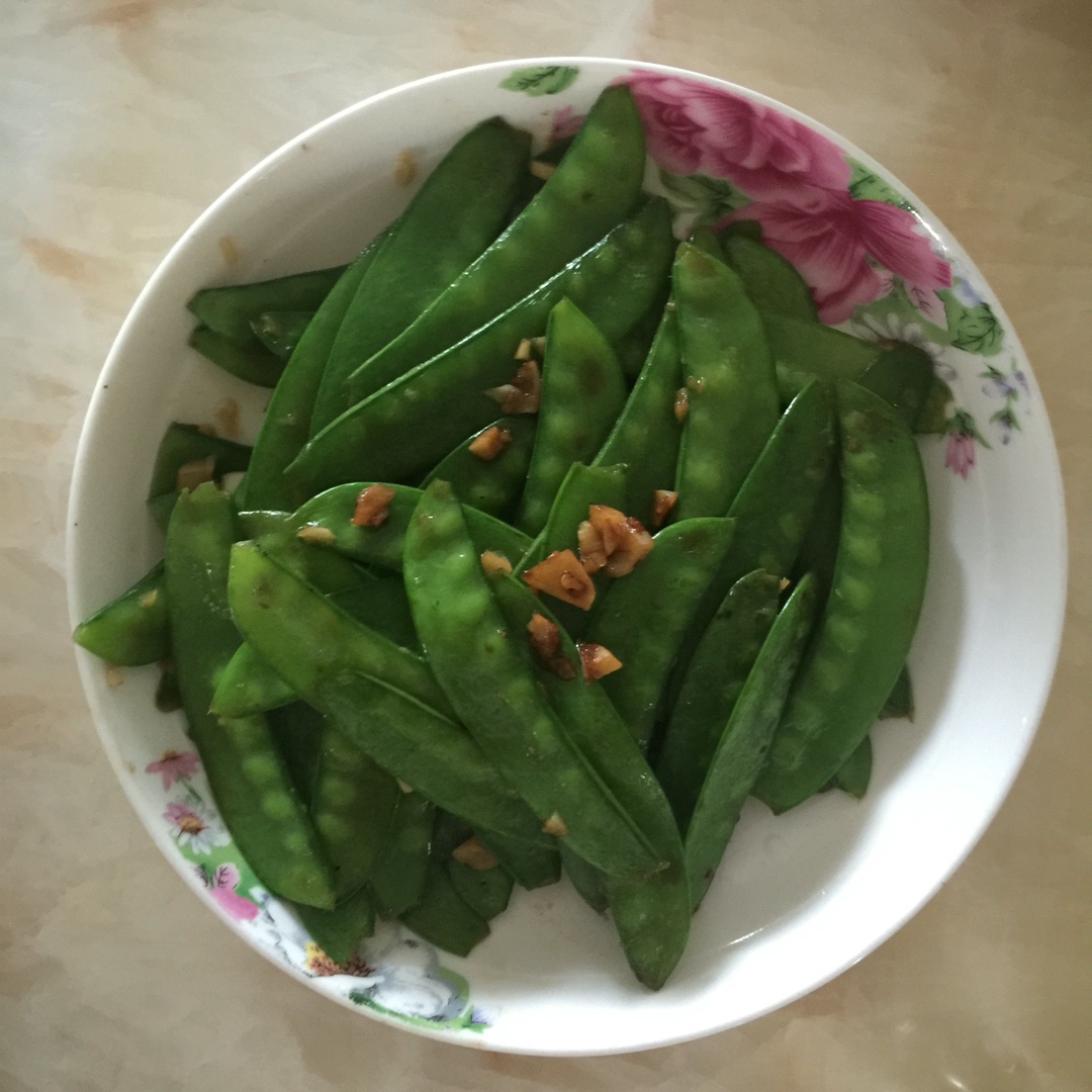 清炒豌豆片~老丁的私房菜