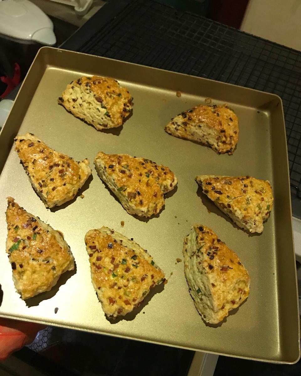 葱火腿司康