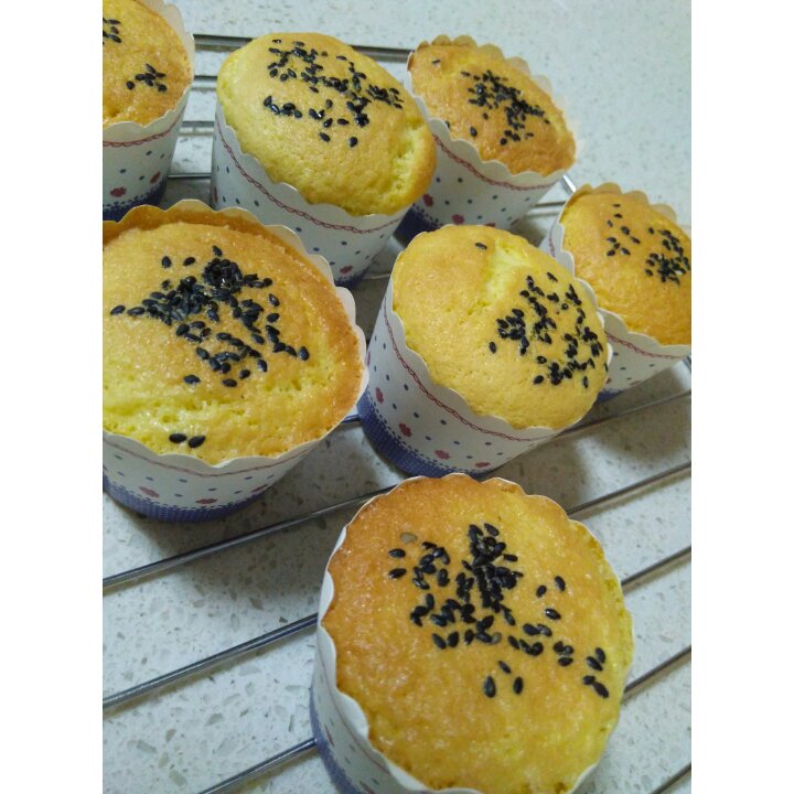 不会回缩的纸杯蛋糕--海氏烤箱定制