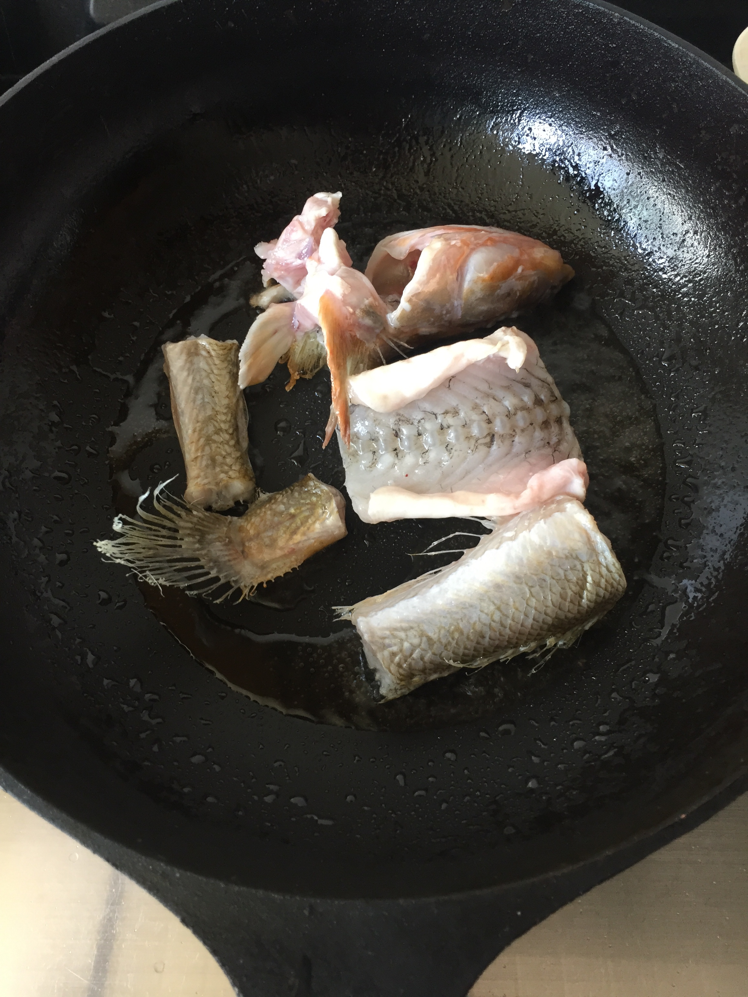 鲜美无比的沙光鱼豆腐汤的做法 步骤5