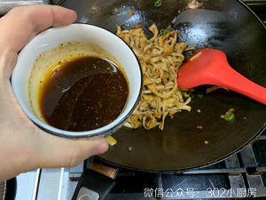 【0458】黑椒豉油鸭肠 <302小厨房>的做法 步骤10