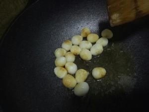糖醋虎皮鹌鹑蛋的做法 步骤2