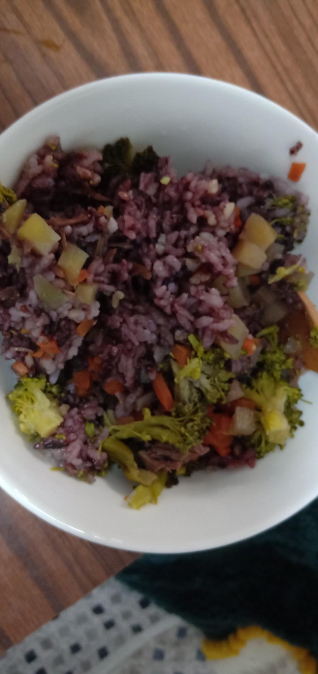 宣威火腿什锦饭