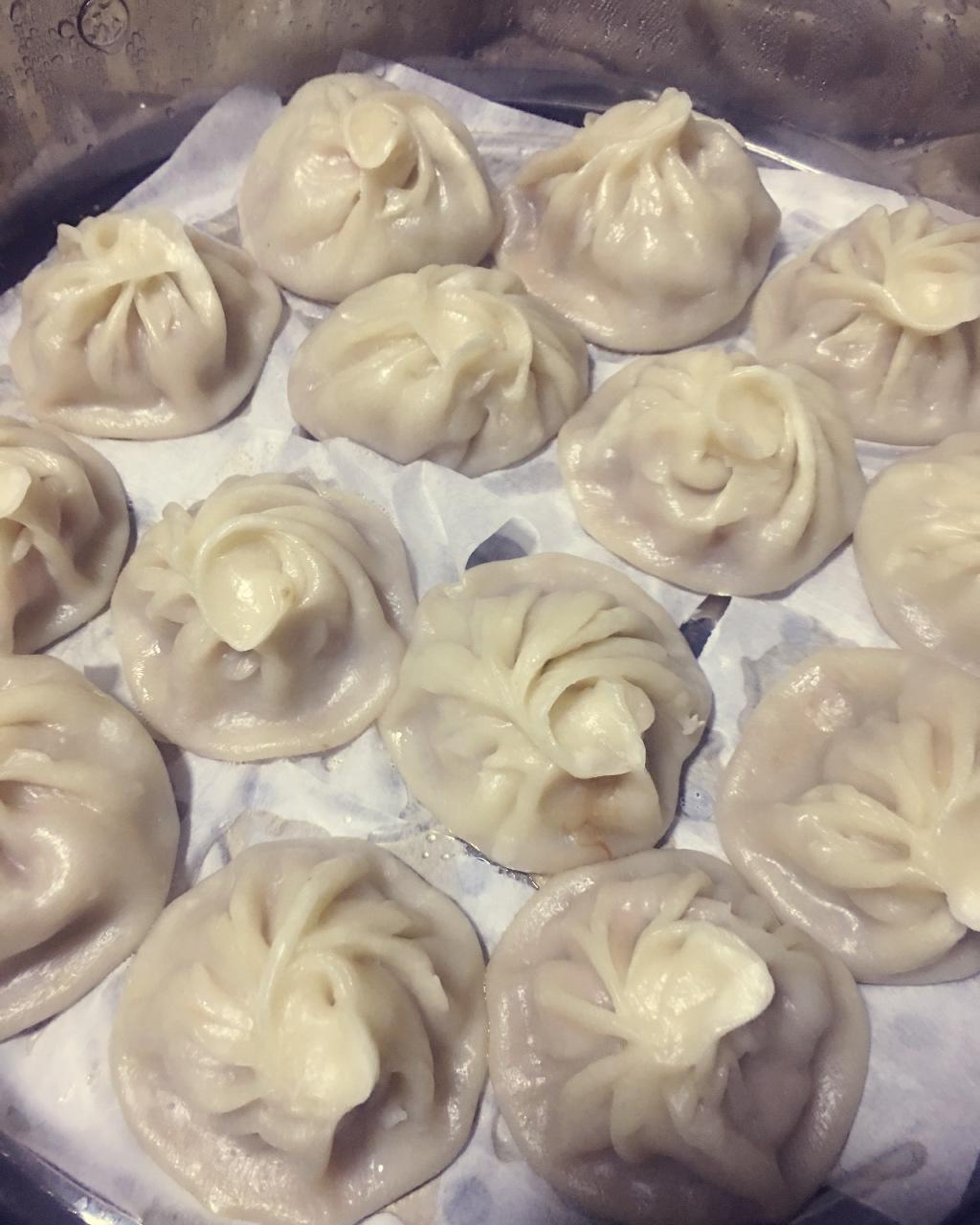 灌汤小笼包