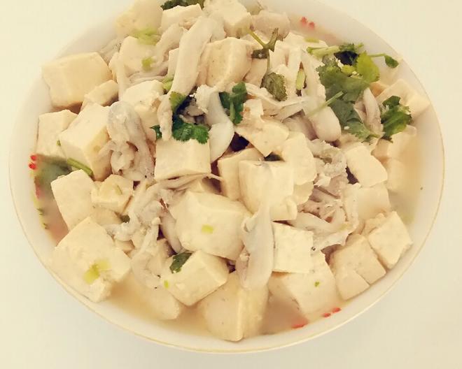 银鱼鱼炖豆腐的做法