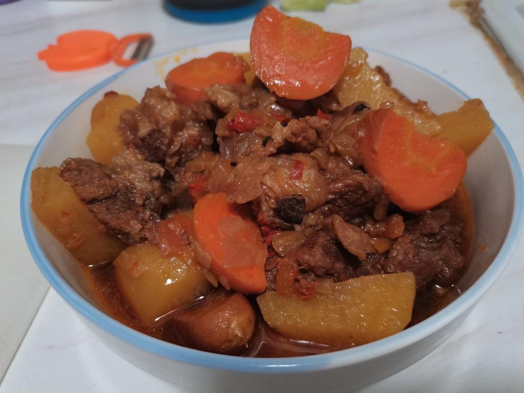 完胜刘一锅的 筋头巴脑炖土豆胡萝卜