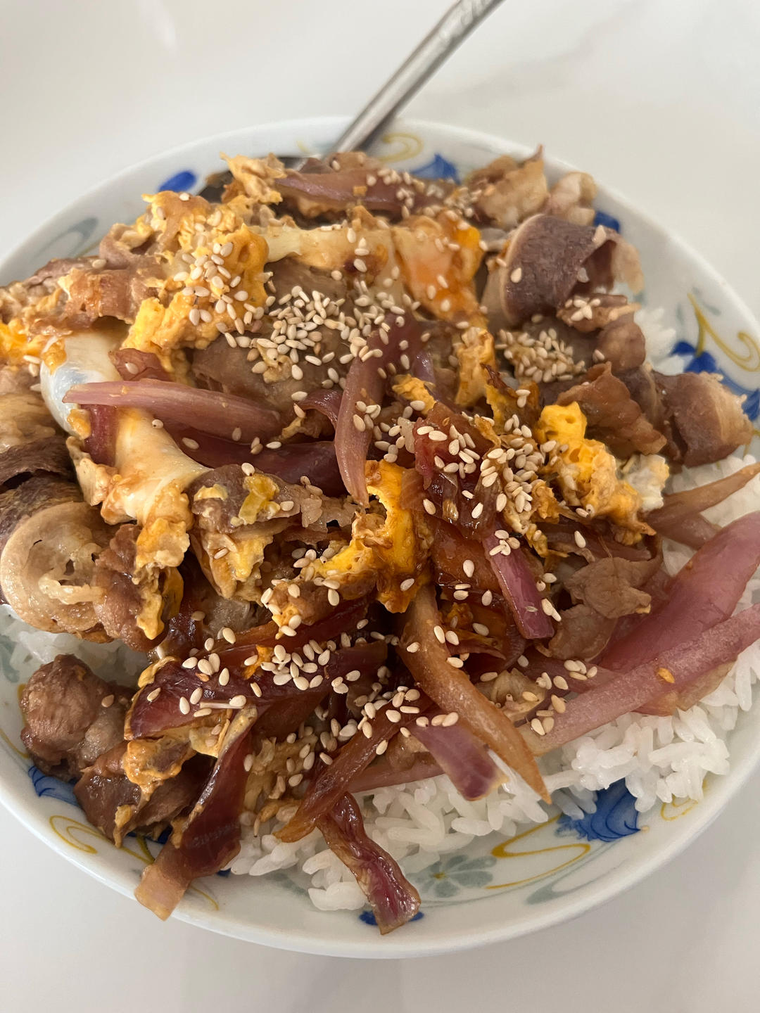 【搬运】抱蛋肥牛饭（原Po知乎：添饭小哥哥）