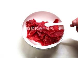 自制中华名小吃——粤式干炒牛河的做法 步骤2