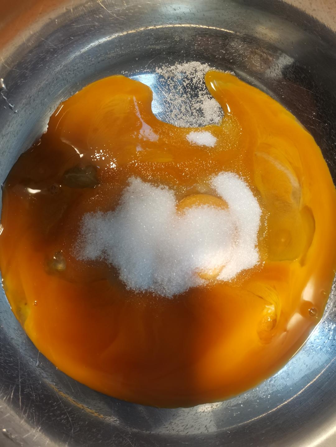 不凹底不塌陷的完美戚风蛋糕