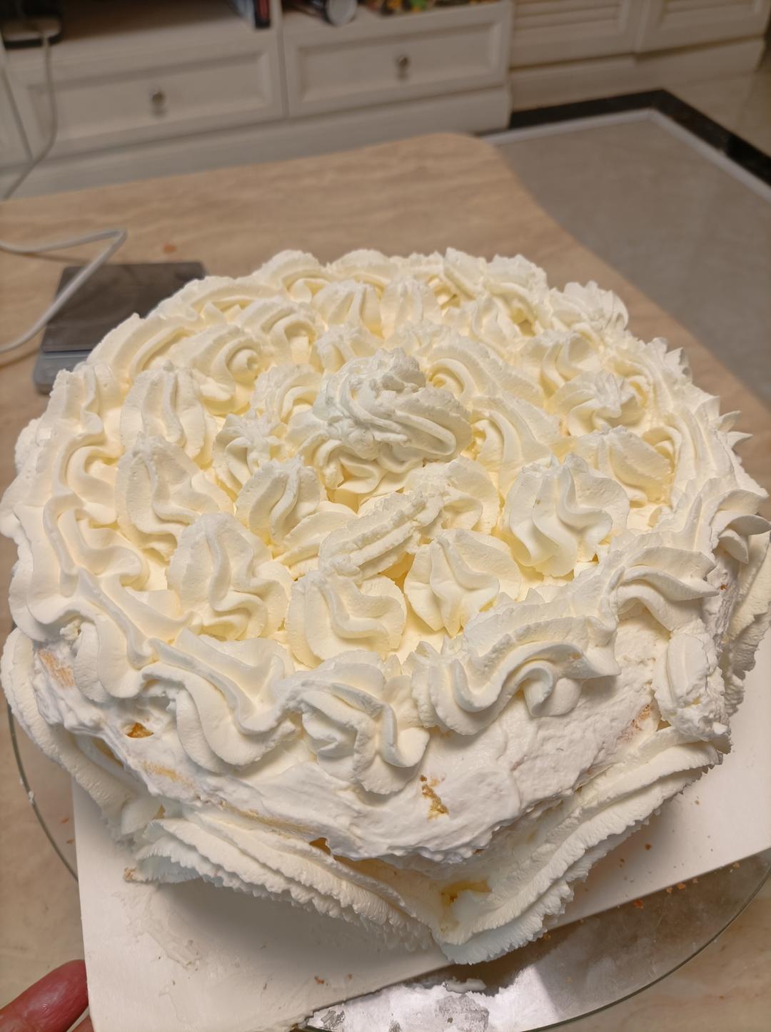 六寸纯奶油蛋糕