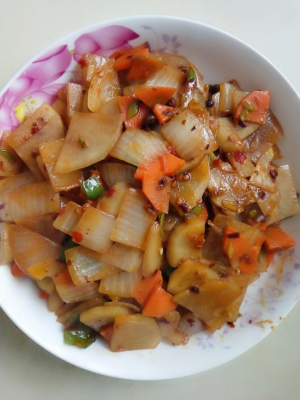 洋葱青椒炒土豆片