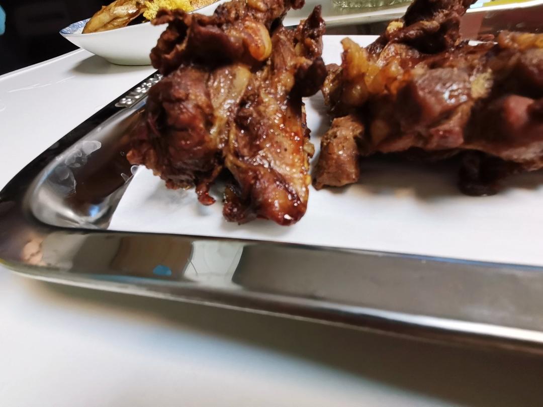 秒杀烧烤摊的烤羊排