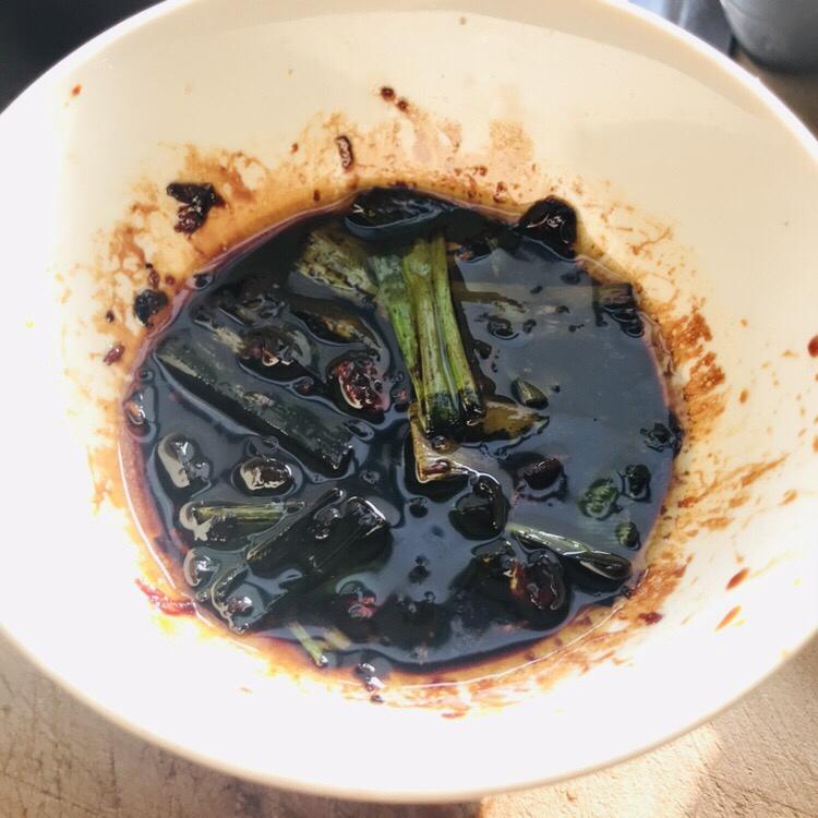 10分钟搞定的一碗葱油拌面