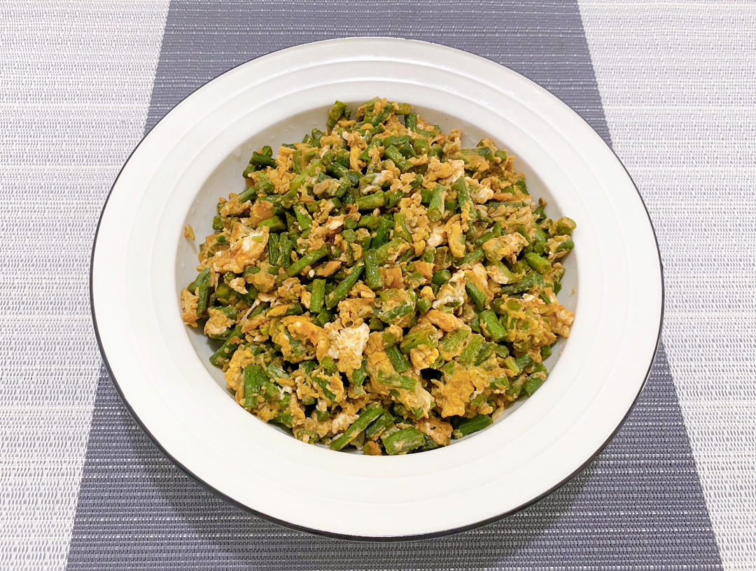 好吃方便的豆角炒鸡蛋