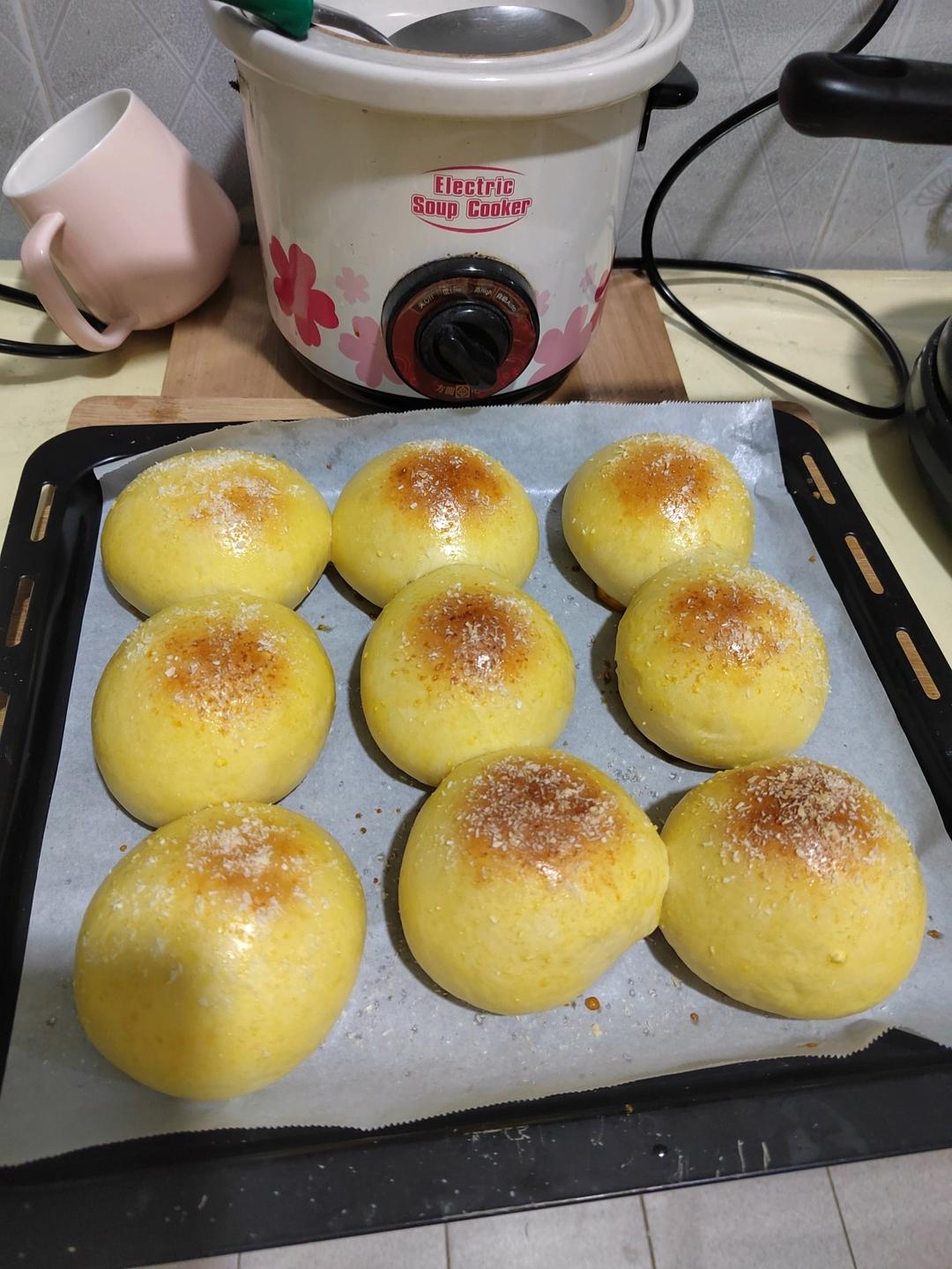 椰蓉奶酥小餐包