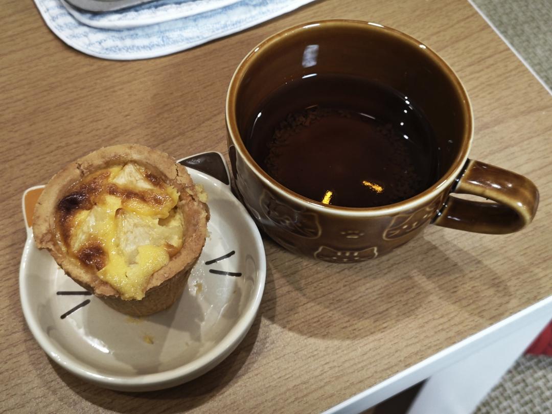 德式布丁挞店里一般叫盘挞 我们做了好几年 吃过的都说好吃！