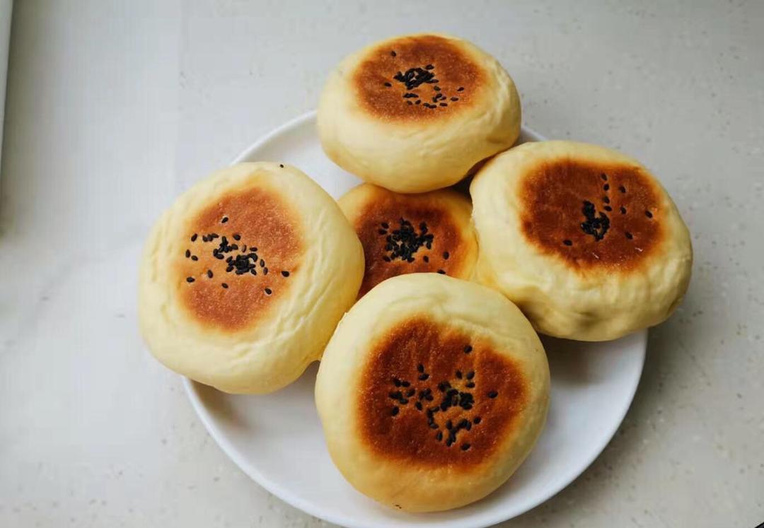 日式豆沙面包（皮肤透亮的软妹子）
