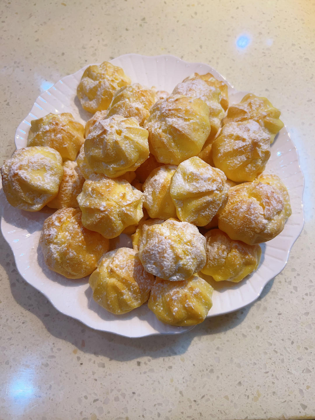 简单易成功的奶油小泡芙做法