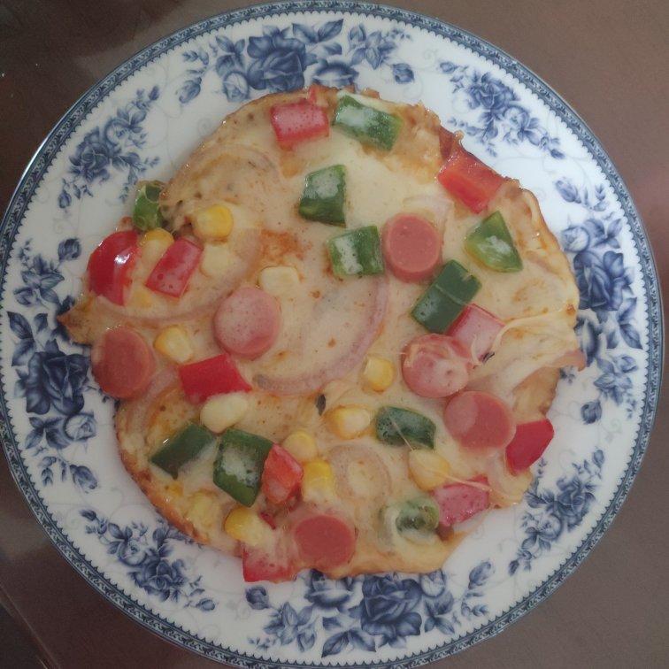 火腿肠围边披萨