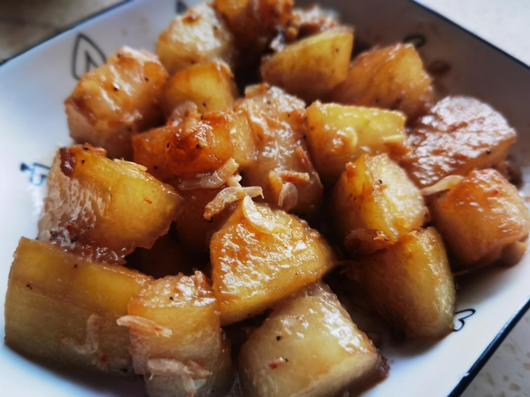 红烧冬瓜最完美做法，不加一滴水，瞬间秒杀红烧肉