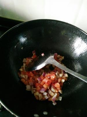 茄汁鸡丁拌饭的做法 步骤4
