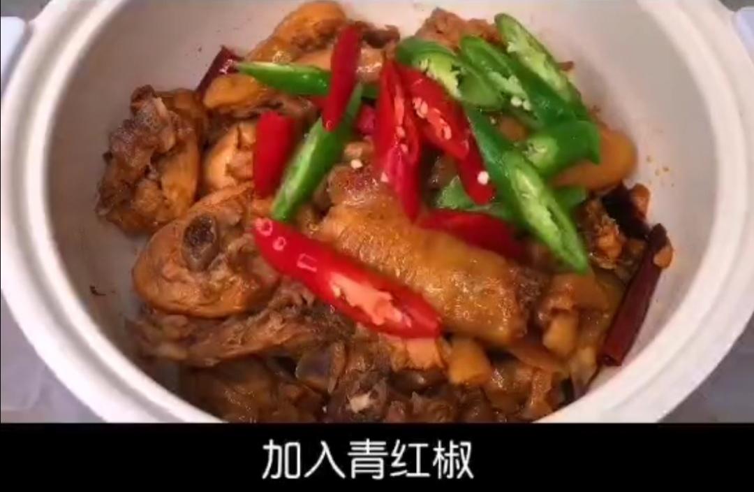 三杯鸡的做法 步骤6