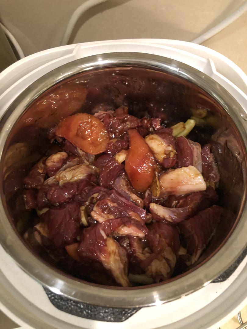 bakingclare做的无水高压锅炖牛肉