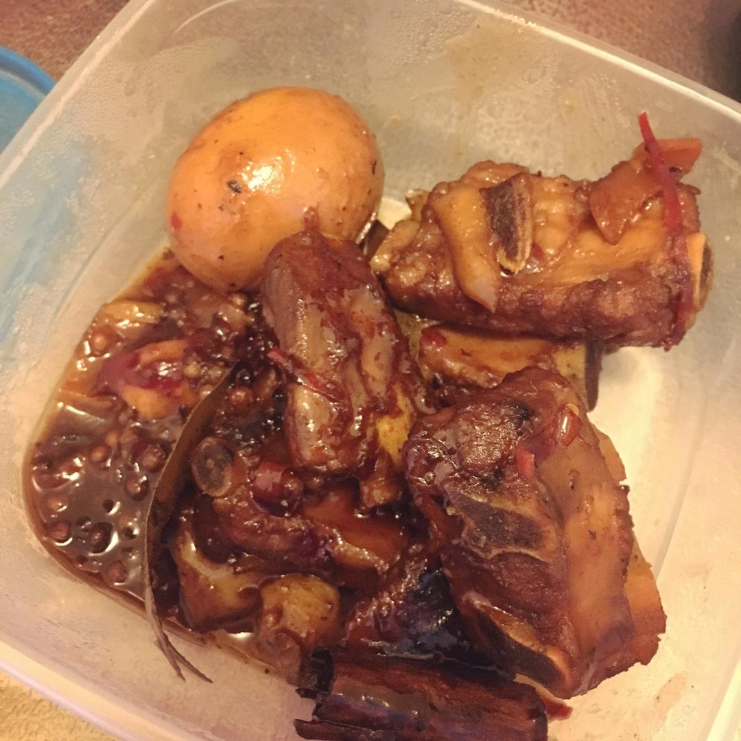 啤酒烧排骨（好吃到吼吼～）