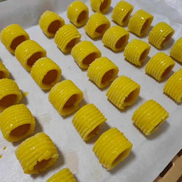 黄梨卷（凤梨卷）