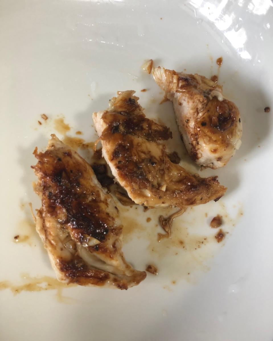 酷炫屌炸天好吃的煎鸡胸肉（香蒜蜂蜜煎鸡胸肉）