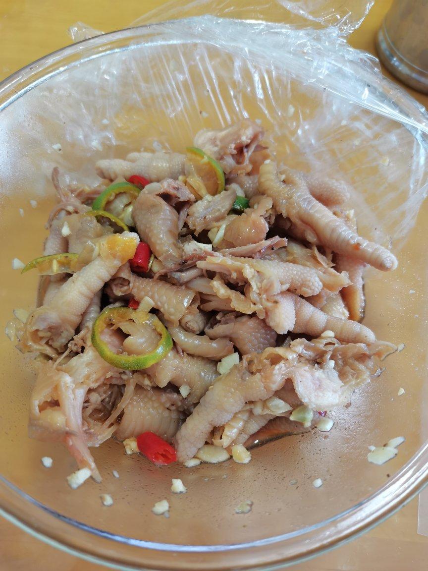 柠檬无骨鸡爪，酸辣开胃，劲道Q弹