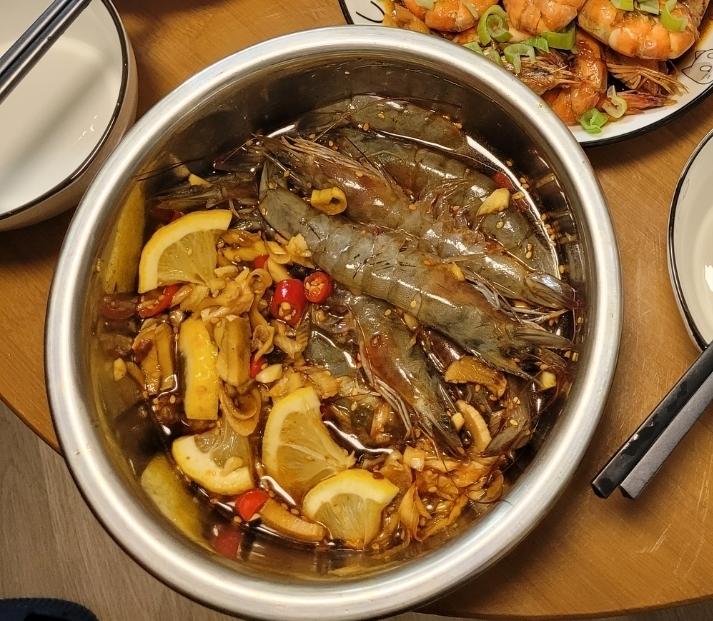 生呛虾，生腌虾（肉质细腻，口感鲜美）