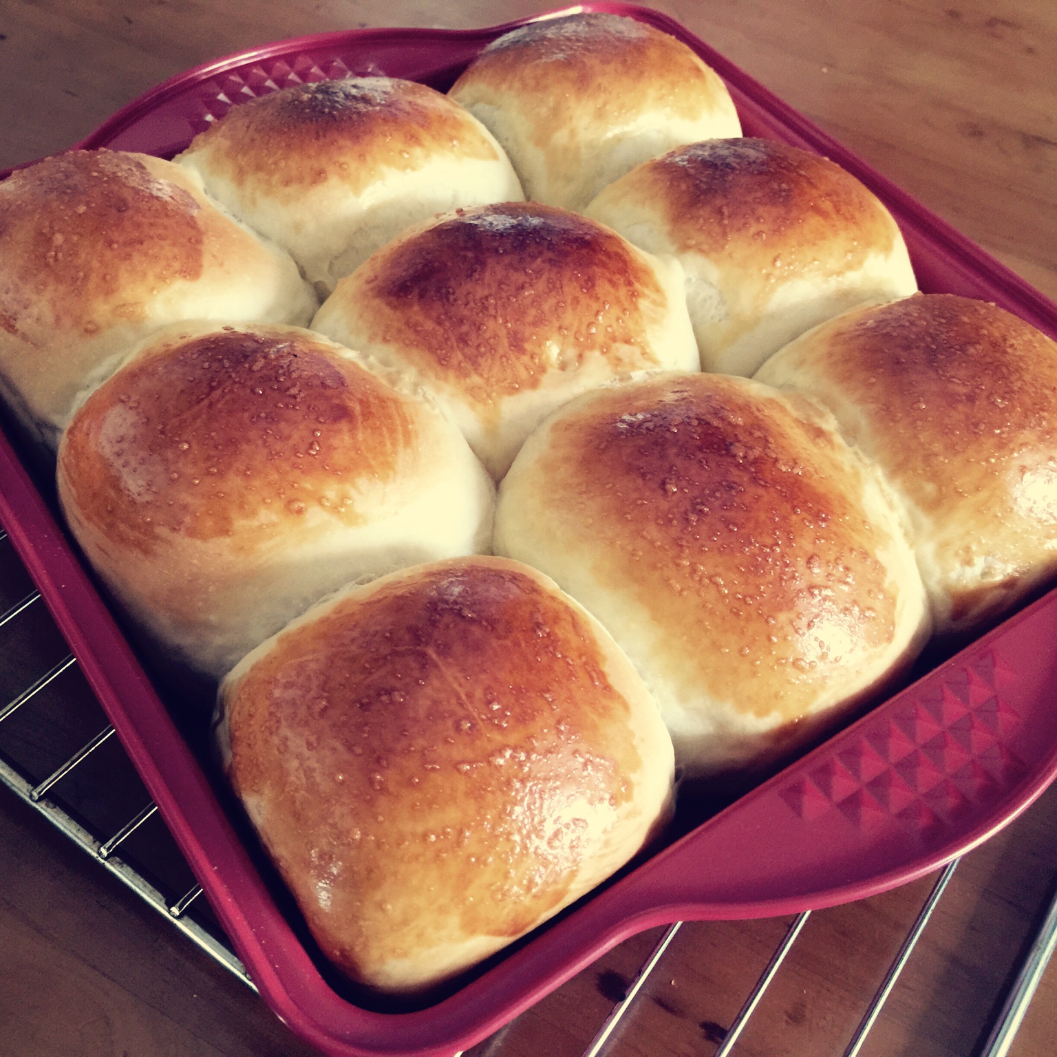 大人小孩都爱不释口的【蜂蜜牛奶小餐包】