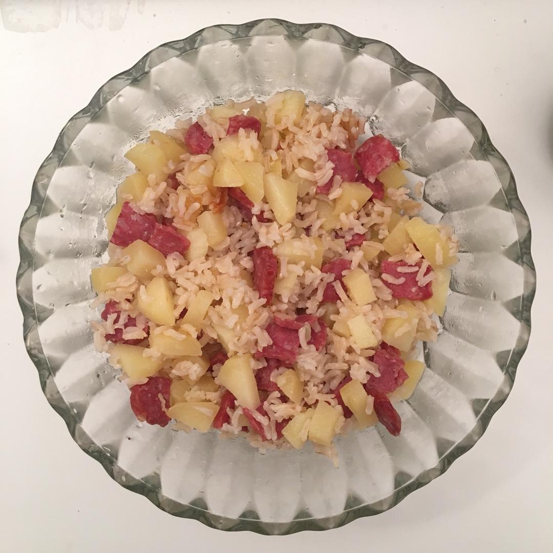 电饭锅版香菇腊肠饭