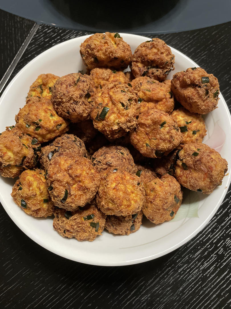 香酥豆腐丸子（外酥里嫩）