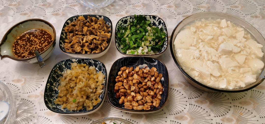 酥肉豆腐脑