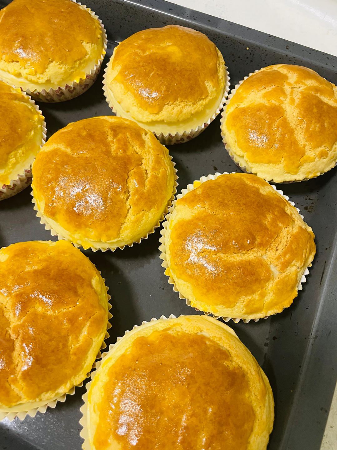 好吃到极致经典脆皮菠萝包