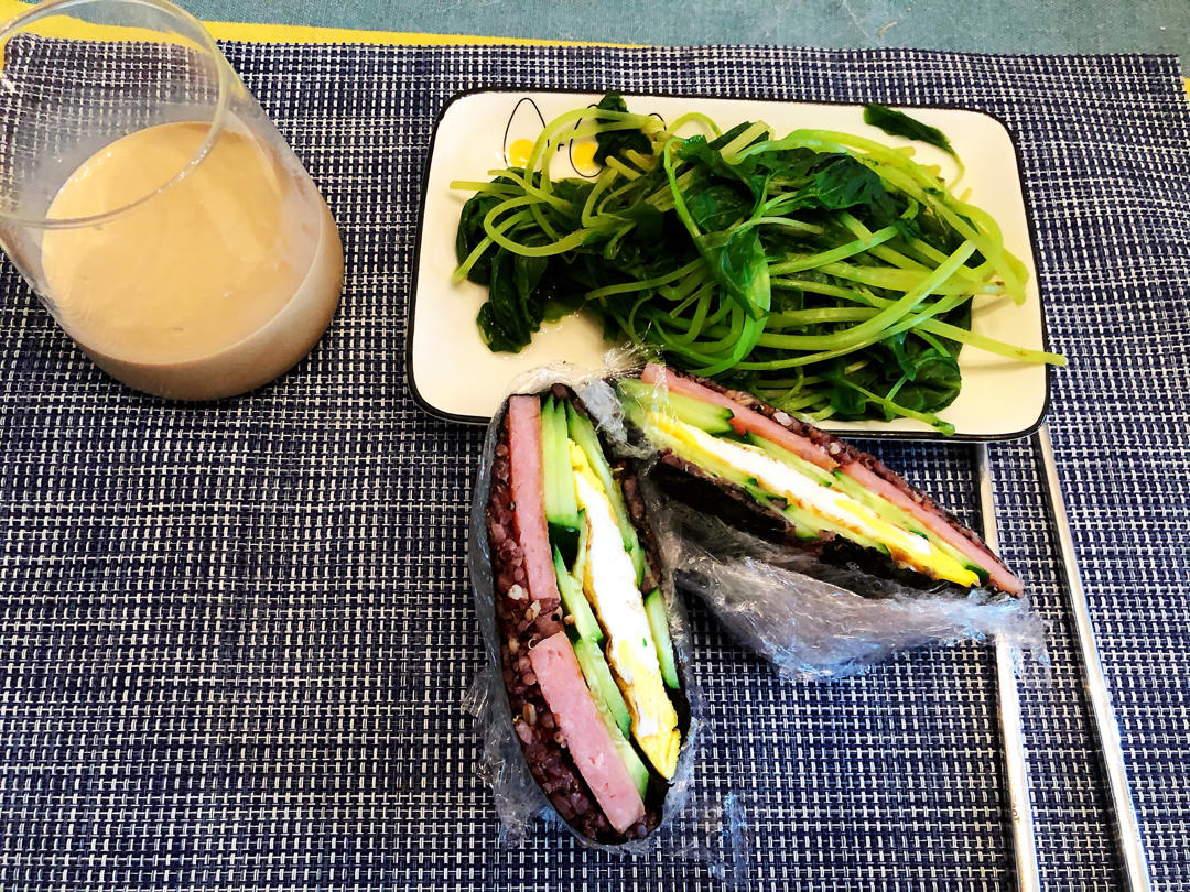 高颜值海苔饭团
