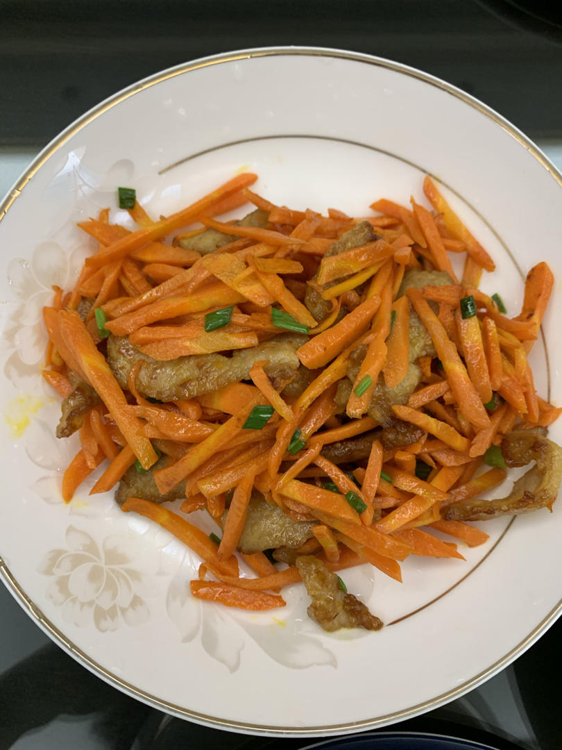 胡萝卜炒肉