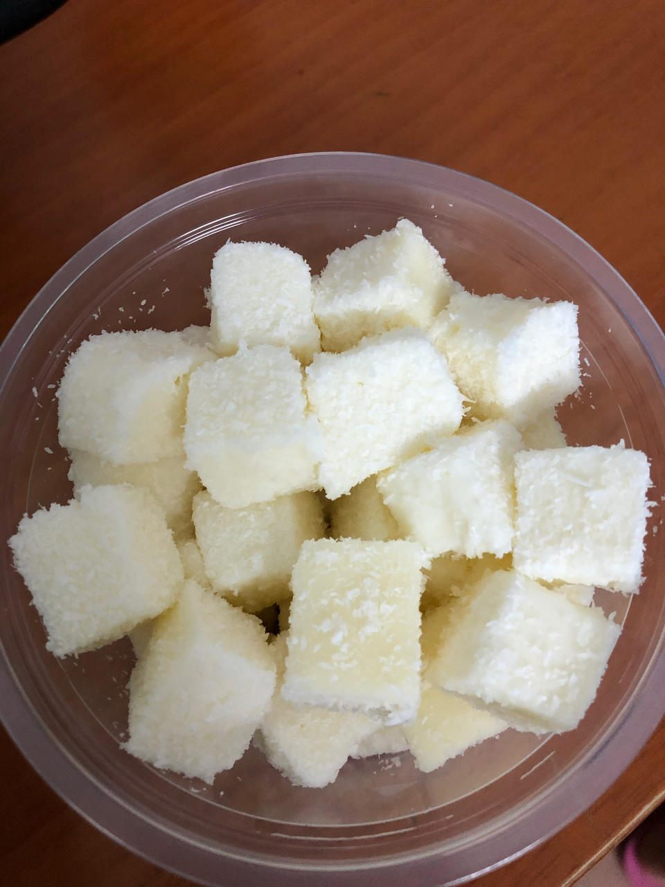 牛奶椰蓉小方块